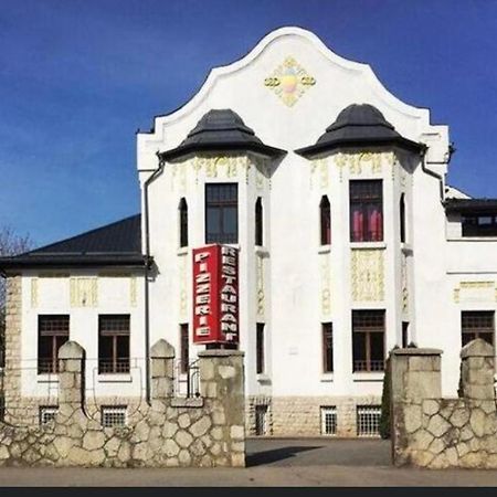 Casa Remo - Guesthouse Turda Eksteriør billede