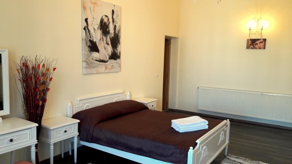 Casa Remo - Guesthouse Turda Eksteriør billede