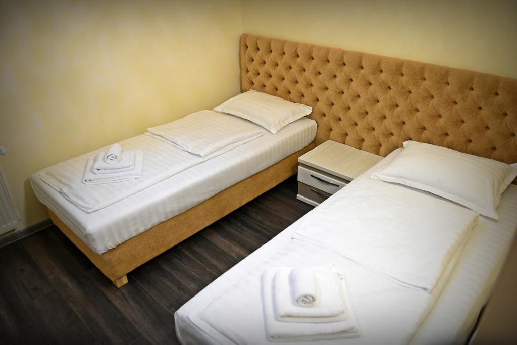 Casa Remo - Guesthouse Turda Eksteriør billede