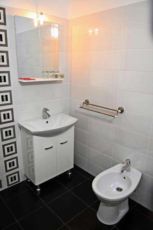 Casa Remo - Guesthouse Turda Eksteriør billede