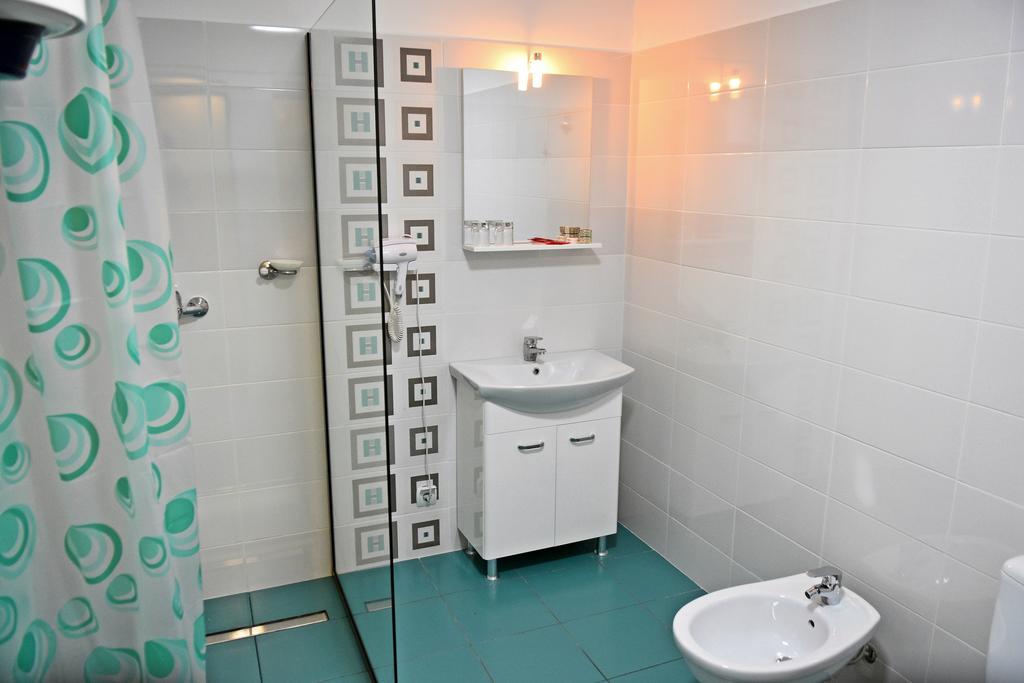 Casa Remo - Guesthouse Turda Eksteriør billede